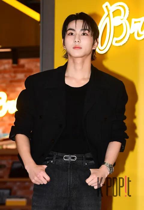 Jungwon (ENHYPEN) — Launch