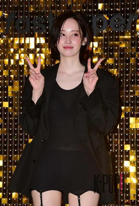 Jeon Jong-seo — Launch