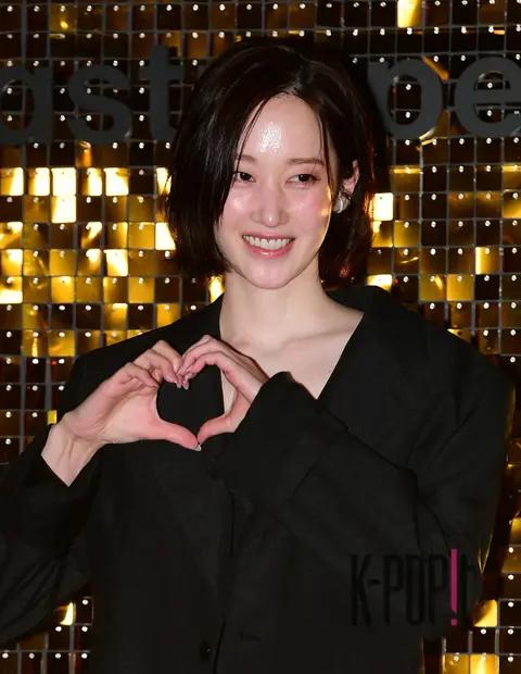 Jeon Jong-seo — Launch