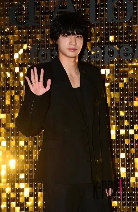 Chae Jong-seok — Launch