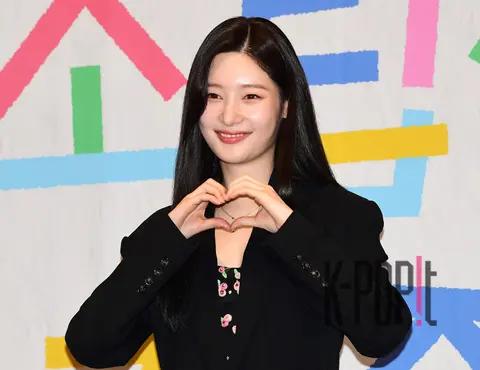 Jung Chae-yeon — Modular Family Production Briefing