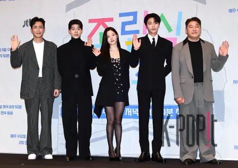 Hwang In-youp, Jung Chae-yeon, Bae Hyun-sung, Choe Won-yeong, Choi Moo-sung — Modular Family Production Briefing