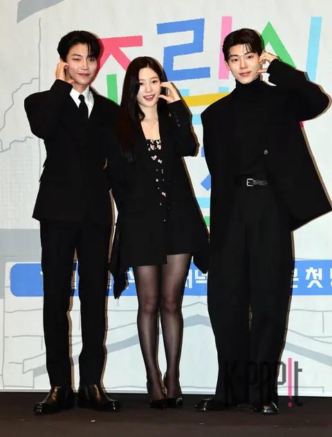 Hwang In-youp, Jung Chae-yeon, Bae Hyun-sung — Modular Family Production Briefing