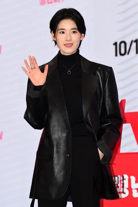 Jung Eun-chae — Retirement Production Briefing