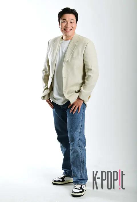 Shin Seung-hwan — Interview