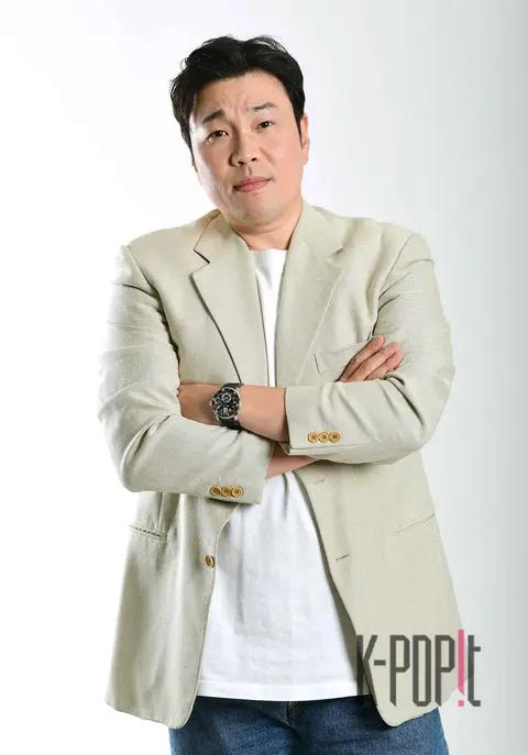 Shin Seung-hwan — Interview