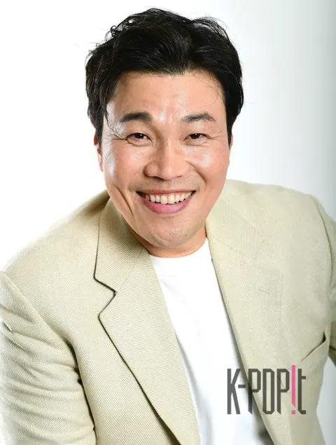 Shin Seung-hwan — Interview