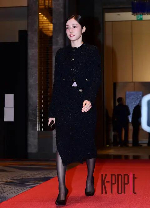 Noh Yun-seo — Breast Cancer Campaign