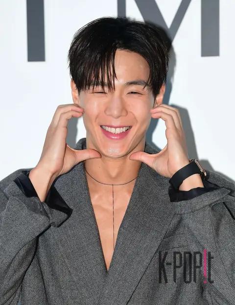 Shownu (MONSTA X) — Launch