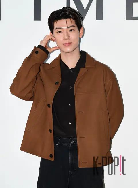Bae Hyun-sung — Launch