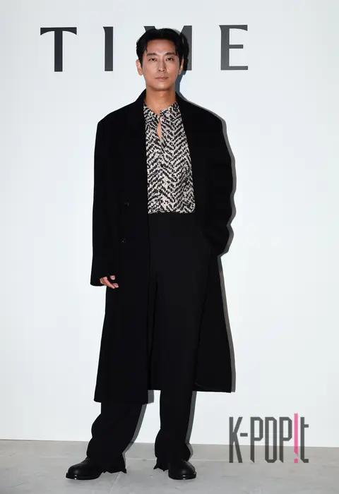 Joo Ji-hoon — Launch