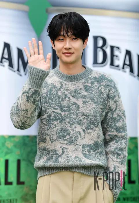 Choi Woo-shik — Launch