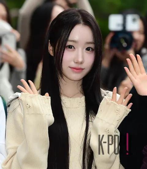 Mae (SAY MY NAME) — Music Bank Arrival