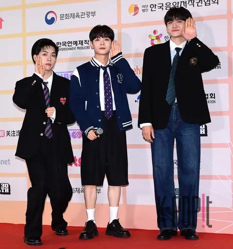 Lucy — Dream Concert Red Carpet