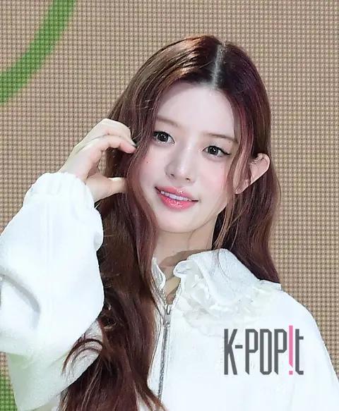 Minju (ILLIT) — Showcase
