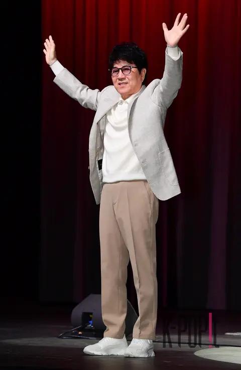 Jo Yong-pil — Press Conference