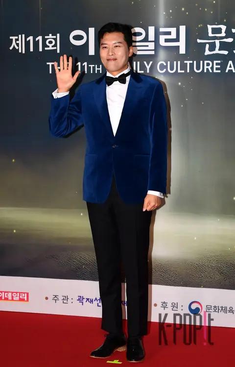 Kim Il-joong — EDaily Culture Awards