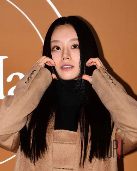 Hye-ri — Launch