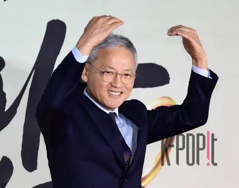 Minister Yu In-chon — Korea Popular Culture and Arts Awards Red Carpet