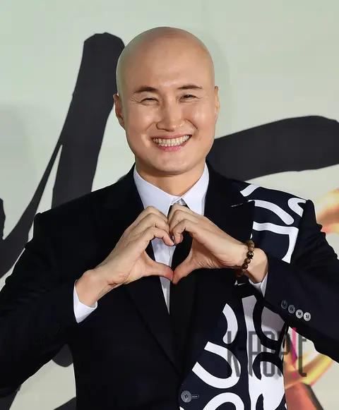Yun Sung-ho — Korea Popular Culture and Arts Awards Red Carpet — 2024-10-31