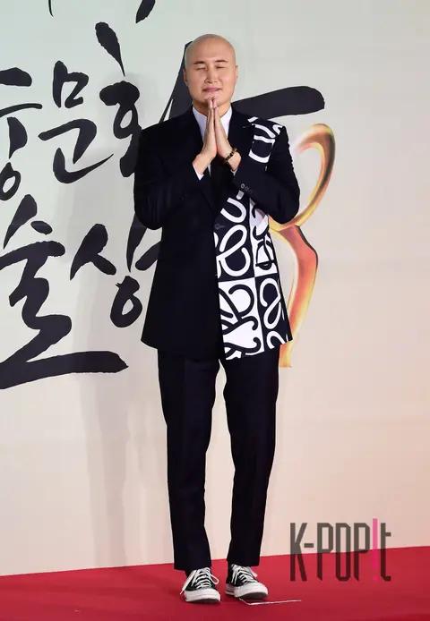 Yun Sung-ho — Korea Popular Culture and Arts Awards Red Carpet