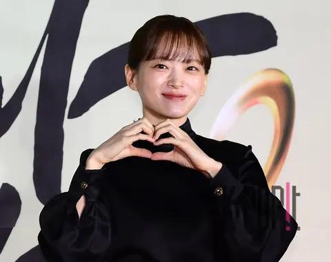 Chun Woo-hee — Korea Popular Culture and Arts Awards Red Carpet