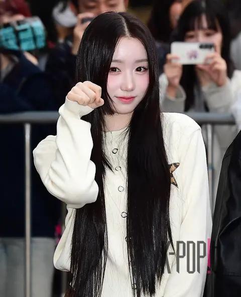 Mae (SAY MY NAME) — Music Bank Arrival