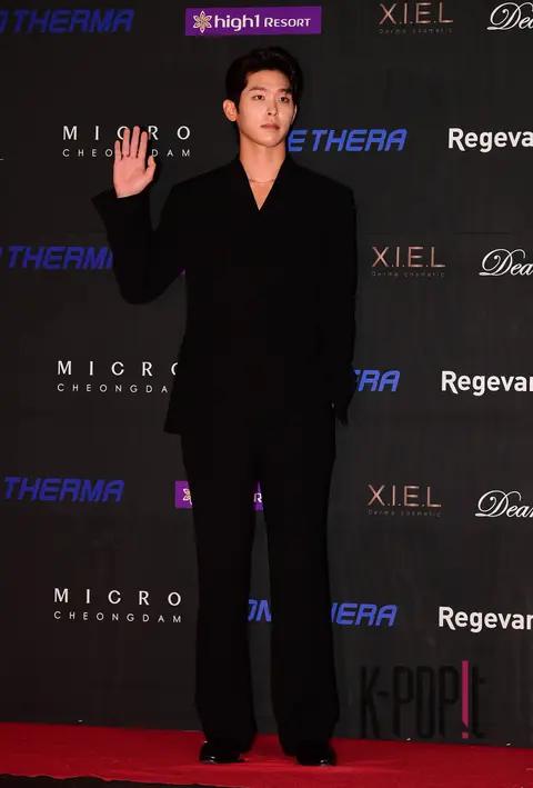 Lee Si-woo — Asia Model Awards Red Carpet
