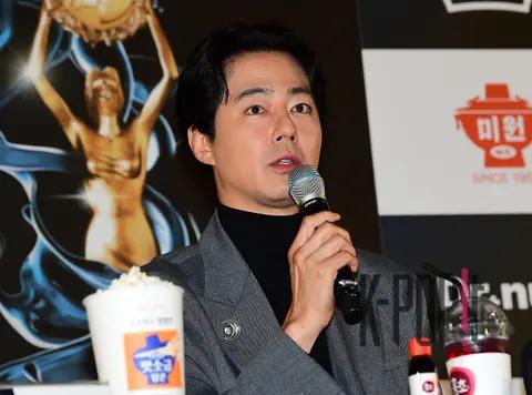 Jo In-sung — Blue Dragon Film Awards Handprinting