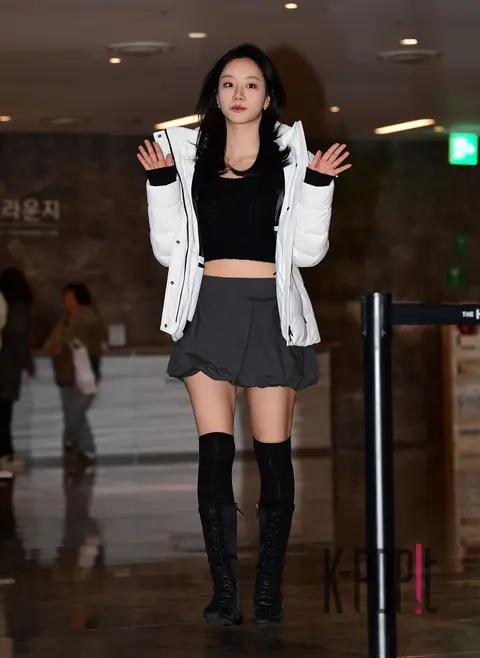 Hye-ri — Launch