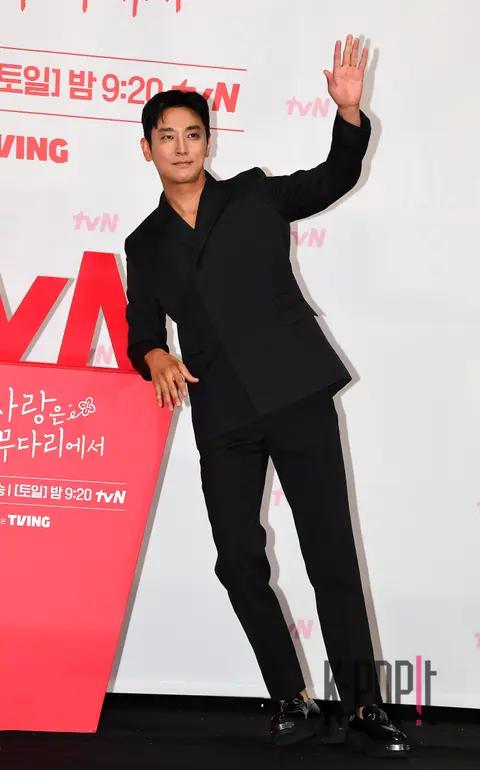 Joo Ji-hoon — Love on a Single Plank Bridge Production Briefing