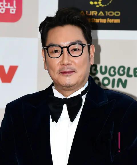 Cho Jin-woong — Golden Photography Awards Red Carpet