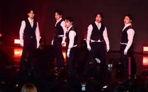 Ace — Showcase