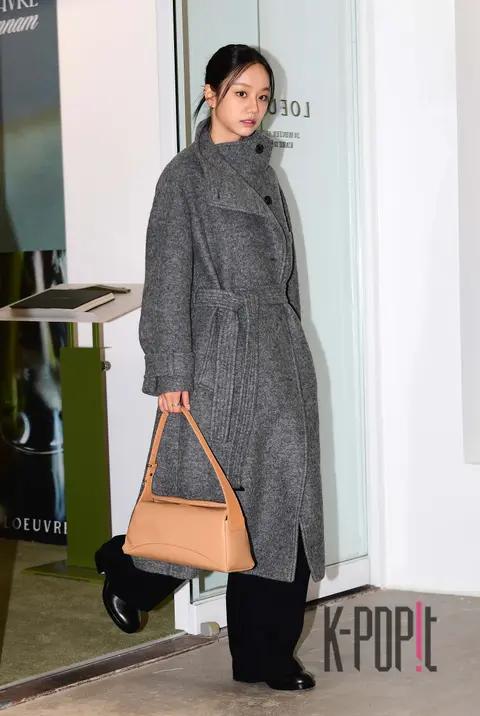 Hye-ri — Launch