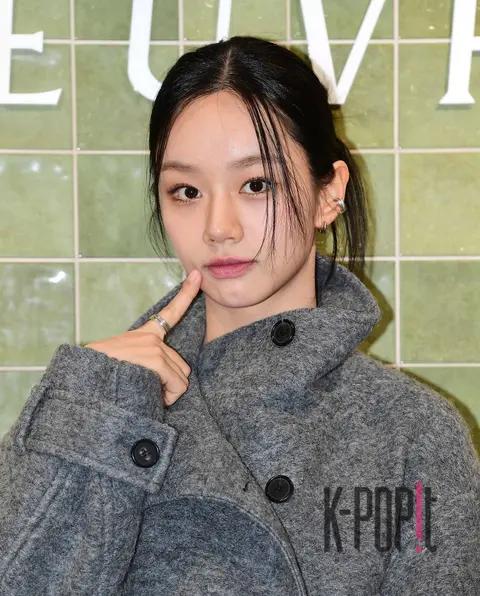Hye-ri — Launch
