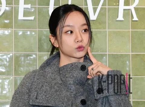 Hye-ri — Launch