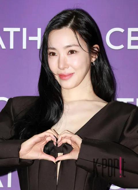 Tiffany — Launch