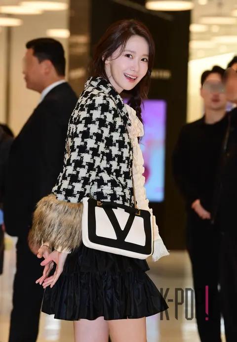 YoonA (Girls' Generation) — Launch