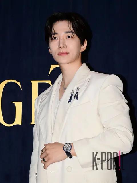 Lee Junho — Launch