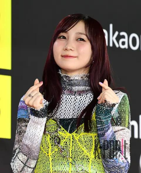 Yoasobi — Melon Music Awards