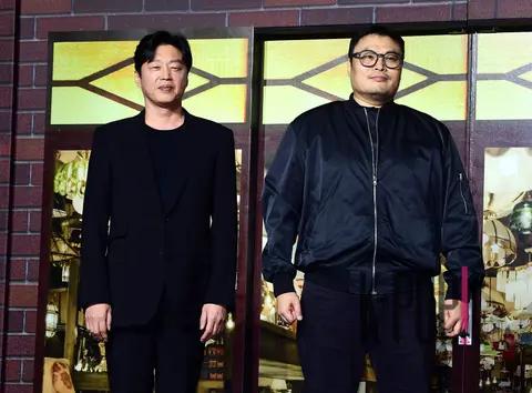 Director Kim Hee-won, Screenwriter Gang-full — The Light Shop Production Briefing