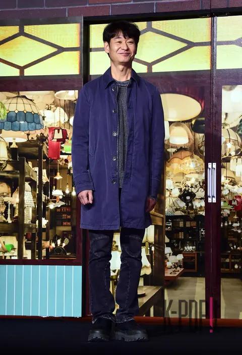 Park Hyul-kwon — The Light Shop Production Briefing
