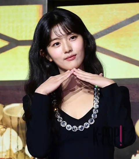 Shin Eun-soo — The Light Shop Production Briefing