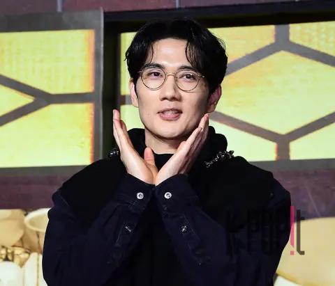 Eom Tae-gu — The Light Shop Production Briefing