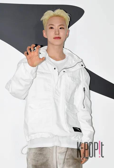 Hoshi (SEVENTEEN) — Launch