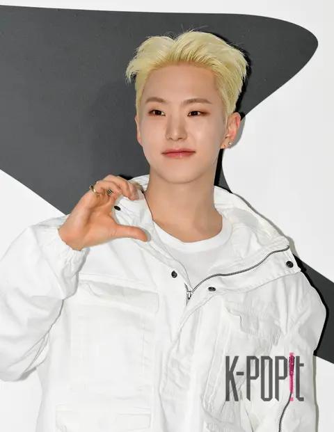 Hoshi (SEVENTEEN) — Launch
