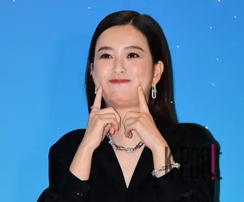 Jung Yu-mi — Launch