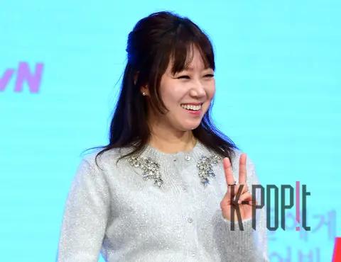 Gong Hyo-jin — Ask the Stars Production Briefing