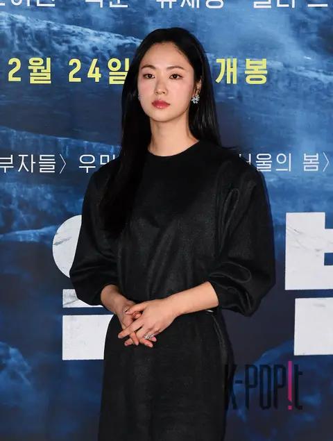 Jeon Yeo-bin — Harbin Press Premiere