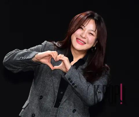 Lee Young-hyun — Showcase